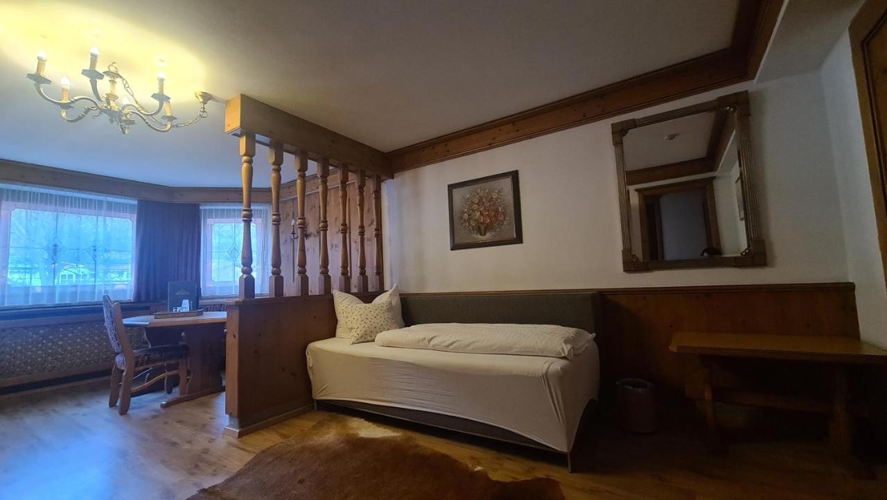 Hotel Tyrolis 4*