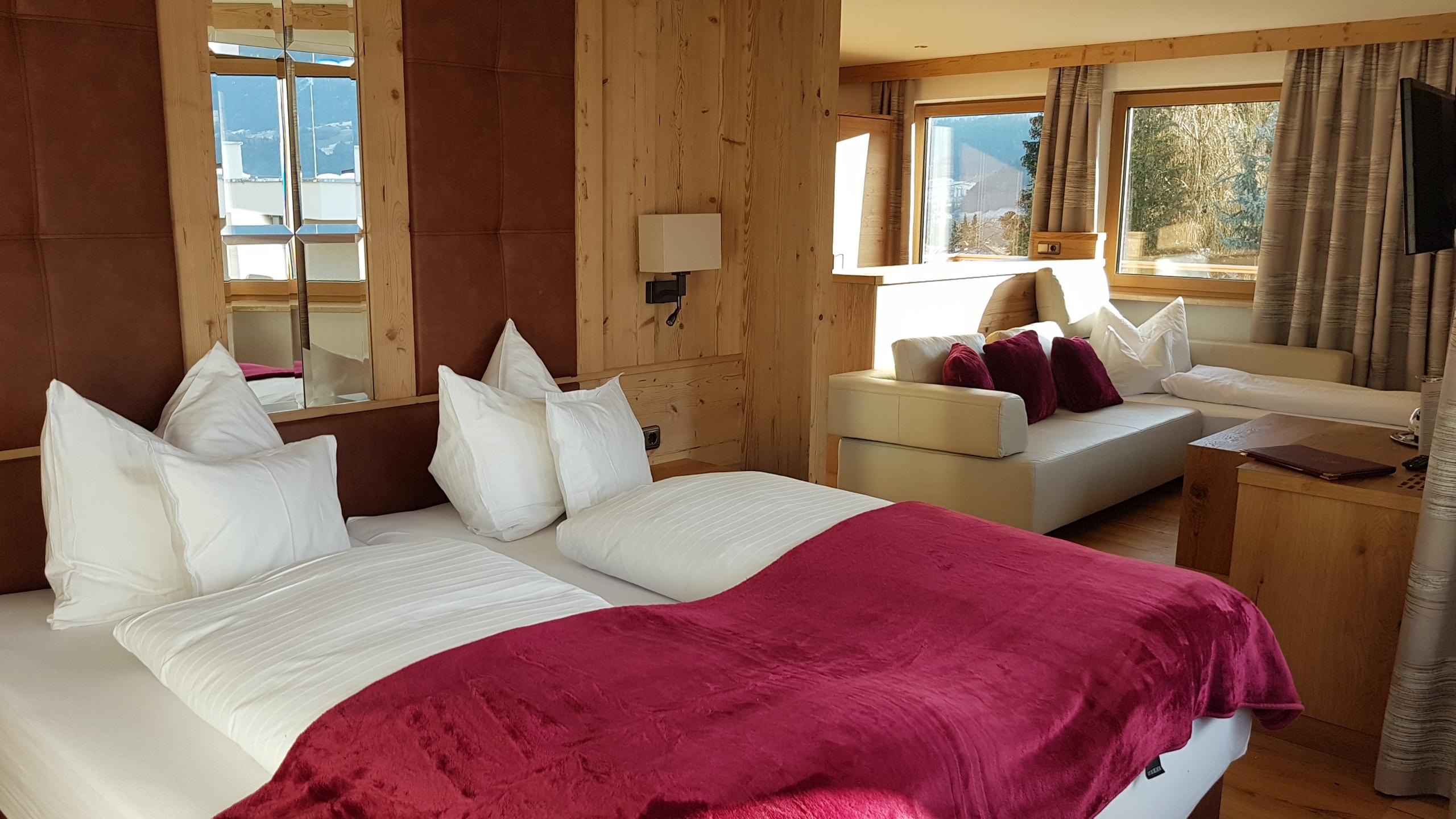 Hotel Tyrolis 4*